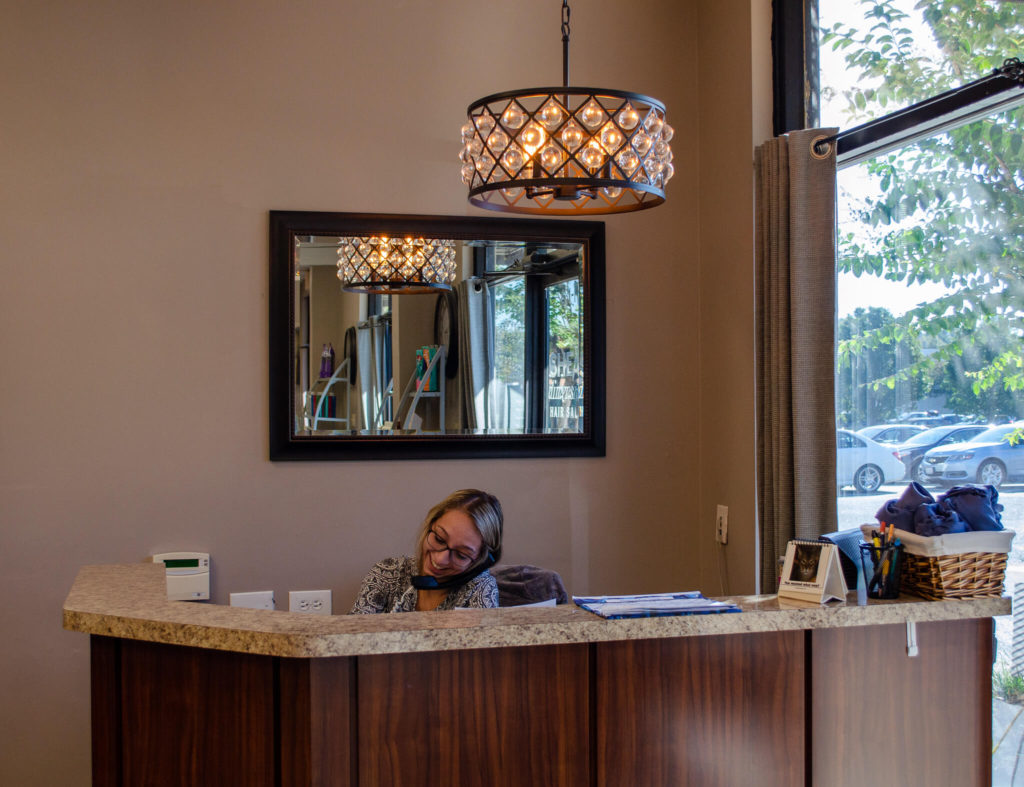 Front Desk at Shear Dimensions in Chesapeake